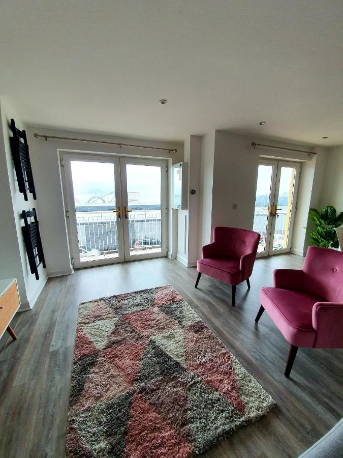 In The Heart Of Portrush - Beautiful Views Apartment ภายนอก รูปภาพ